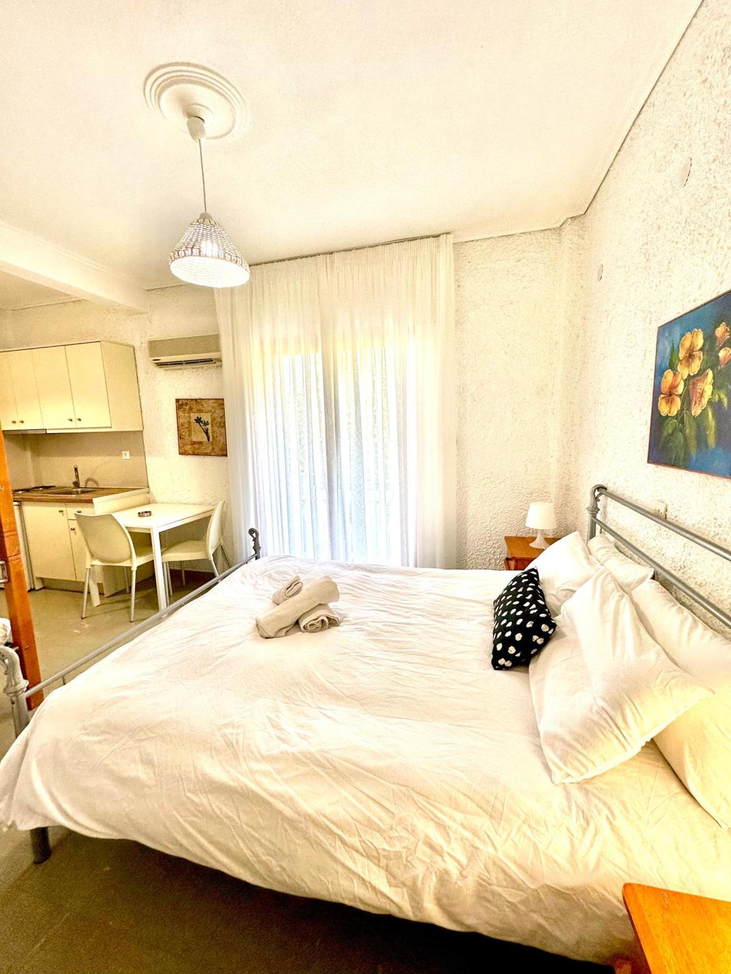 Katerina Apartments Néos Pírgos Kamer foto